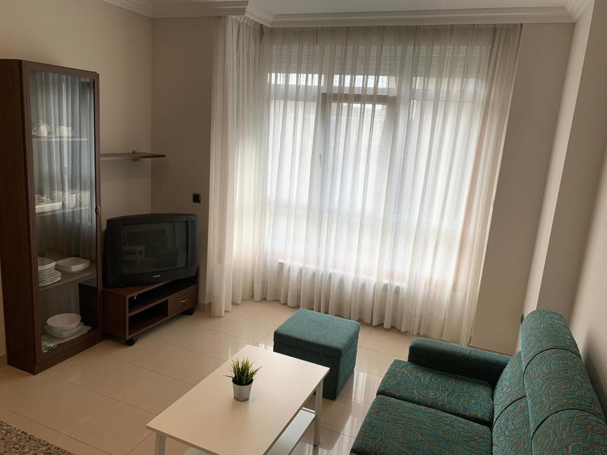 Illa Apartment *